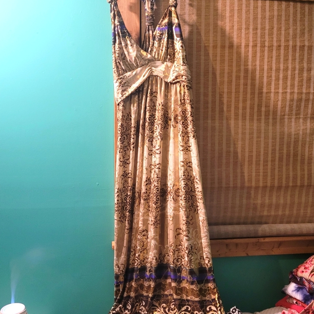 Shoreline size L/XL maxi halter dress